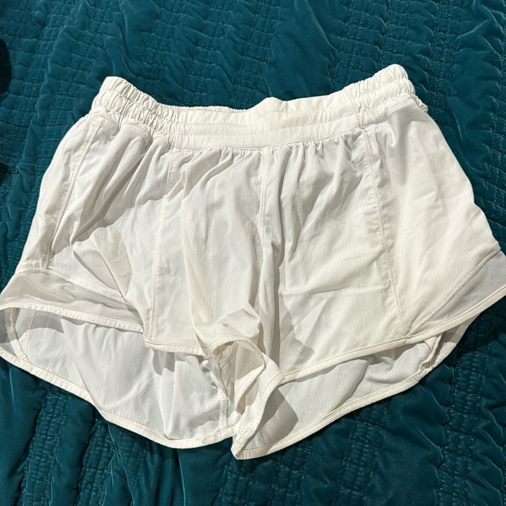 Size Tall 8 - Lululemon shorts